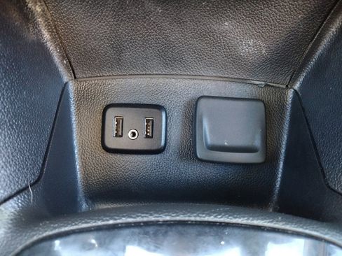 Used 2019 Chevrolet Cruze Premier image 26