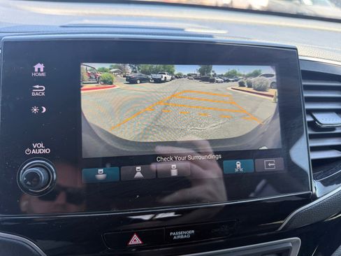 Used 2021 Honda Pilot Touring image 29