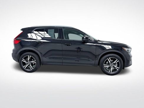 Used 2023 Volvo XC40 B5 Core w/ Convenience Package AWD/4WD image 10