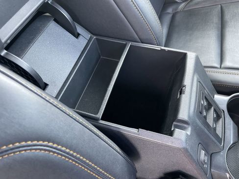 Used 2022 Ford Bronco Badlands image 32