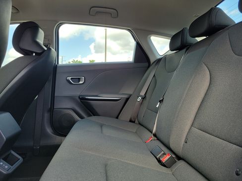 Used 2025 Kia K4 FWD image 14