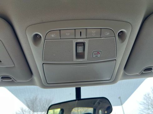 Used 2016 Nissan Rogue SL w/ SL Premium Package image 34