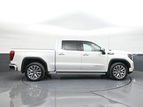 Used 2024 GMC Sierra 1500 Denali w/ Denali Reserve Package AWD/4WD image 16