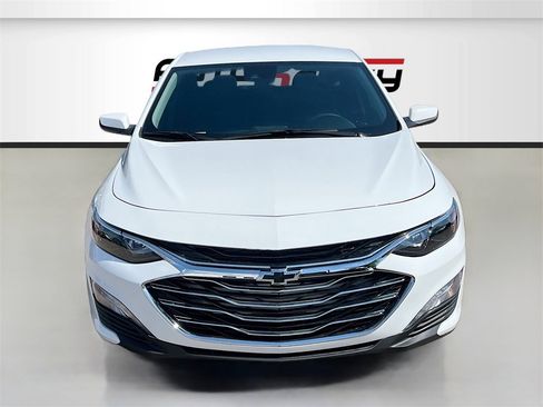 Used 2024 Chevrolet Malibu RS image 2