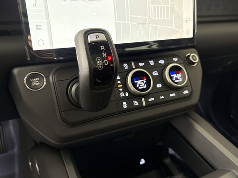 New 2026 Land Rover Defender 110 S AWD/4WD image 17