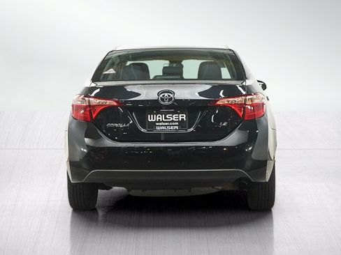 Used 2018 Toyota Corolla LE FWD image 4