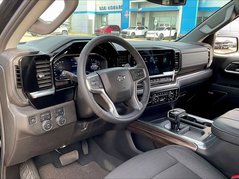 Certified 2024 Chevrolet Silverado 1500 RST image 16