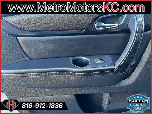 Used 2015 GMC Acadia SLT FWD image 25