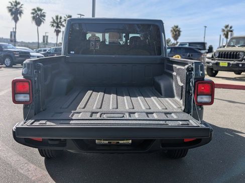 New 2026 Jeep Gladiator Mojave AWD/4WD image 6