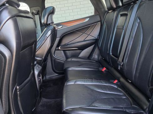 Used 2017 Lincoln MKC Reserve w/ Lincoln MKC Climate Package AWD/4WD image 12