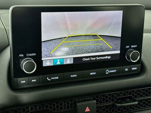 Certified 2023 Honda HR-V LX image 13