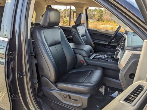 Used 2024 Ford Expedition XLT image 51