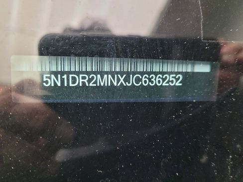 Used 2018 Nissan Pathfinder SV w/ SV Tech Package FWD image 33