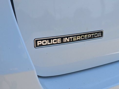 Used 2021 Ford Explorer 4WD Police Interceptor image 19