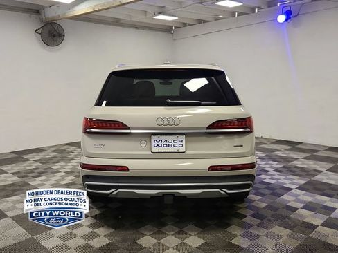 Used 2023 Audi Q7 2.0T Premium w/ Convenience Package AWD/4WD image 6