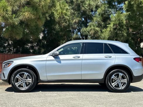 Certified 2022 Mercedes-Benz GLC 300 4MATIC image 9