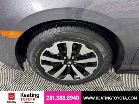 Used 2025 Honda Odyssey EX-L image 31