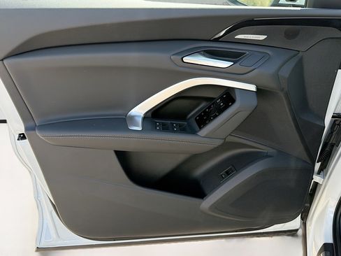 New 2025 Audi Q5 Premium Plus image 22
