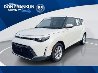Used 2025 Kia Soul LX w/ LX Technology Package