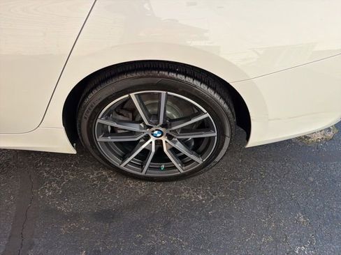 Used 2021 BMW 330i Sedan RWD image 16