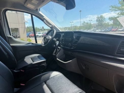 Used 2021 Ford Transit 150 Low Roof AWD image 12