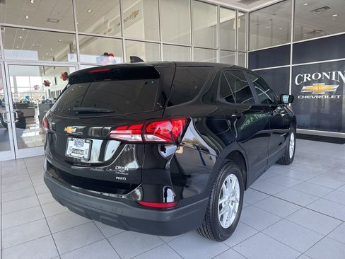 Used 2024 Chevrolet Equinox LS w/ LS Convenience Package image 4