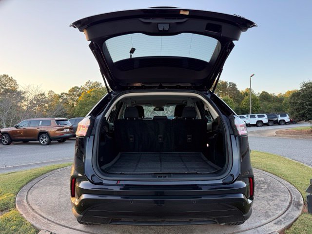 Used 2024 Ford Edge SE w/ Black Appearance Package AWD/4WD image 29