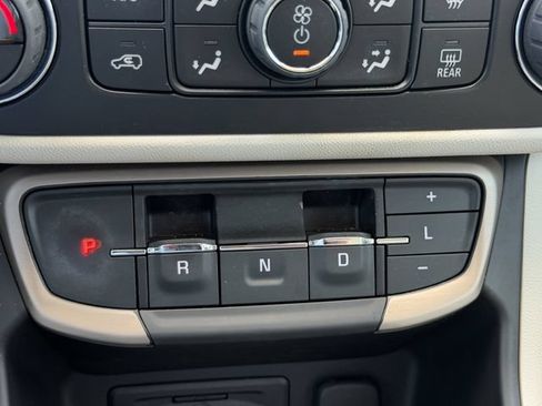 Used 2023 GMC Terrain Denali AWD/4WD image 29