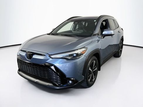 Used 2023 Toyota Corolla Cross AWD Hybrid w/ Convenience Package image 3