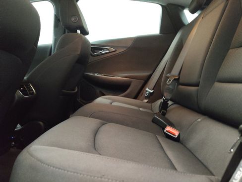 Used 2024 Chevrolet Malibu LT FWD image 18