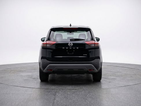 Used 2025 Nissan Rogue SV AWD/4WD image 7