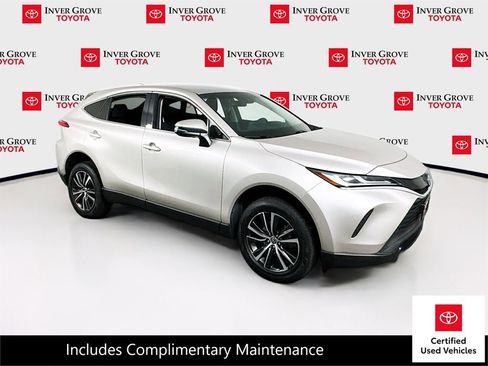 Certified 2024 Toyota Venza LE image 4