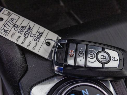 Used 2024 Ford Escape ST-Line Elite w/ Premium Technology Package AWD/4WD image 33