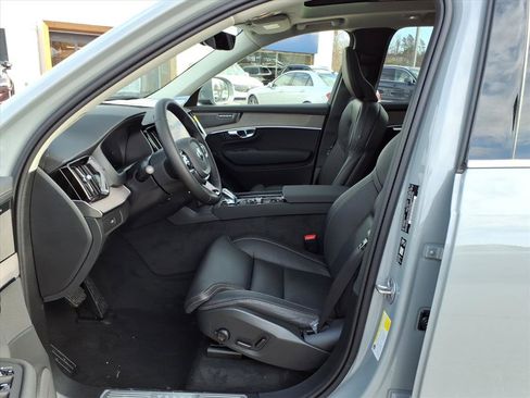 New 2026 Volvo XC90 B6 Ultra w/ Protection Package AWD/4WD image 10