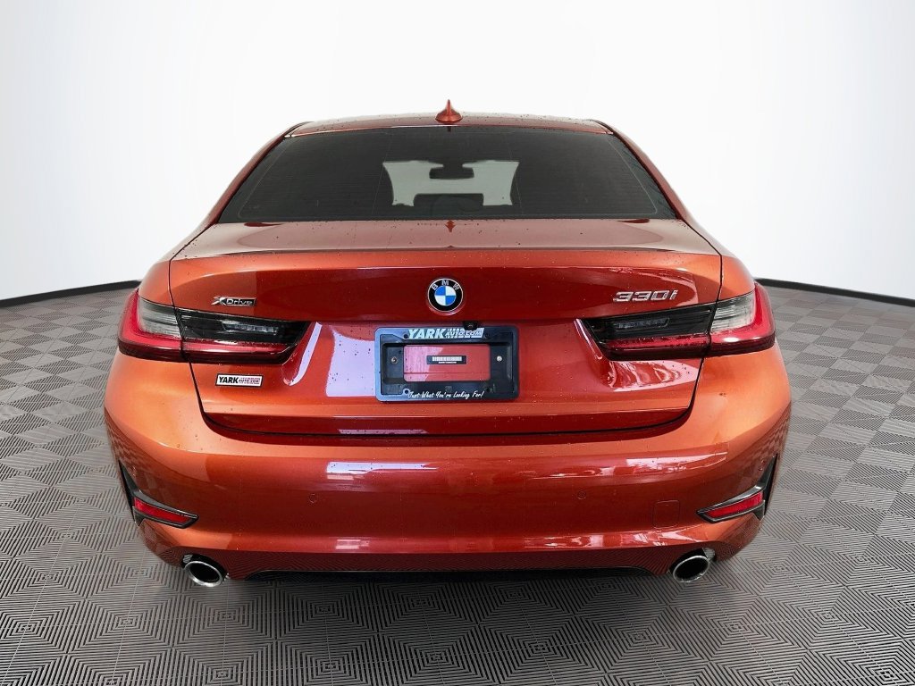 Used 2022 BMW 330i xDrive Sedan AWD/4WD image 9
