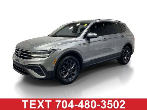 Used 2023 Volkswagen Tiguan SE FWD image 1