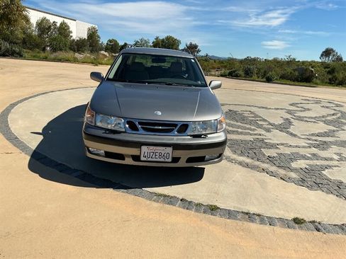Used 2001 Saab 9-5 Aero image 2