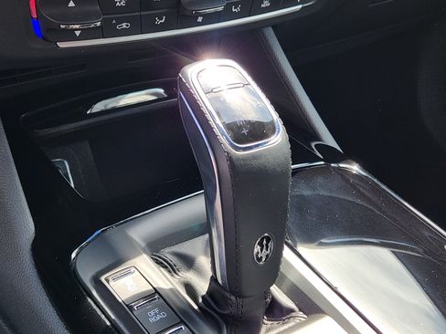 Used 2023 Maserati Levante GT AWD/4WD image 28