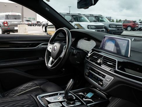 Used 2020 BMW ALPINA B7 xDrive AWD/4WD image 57