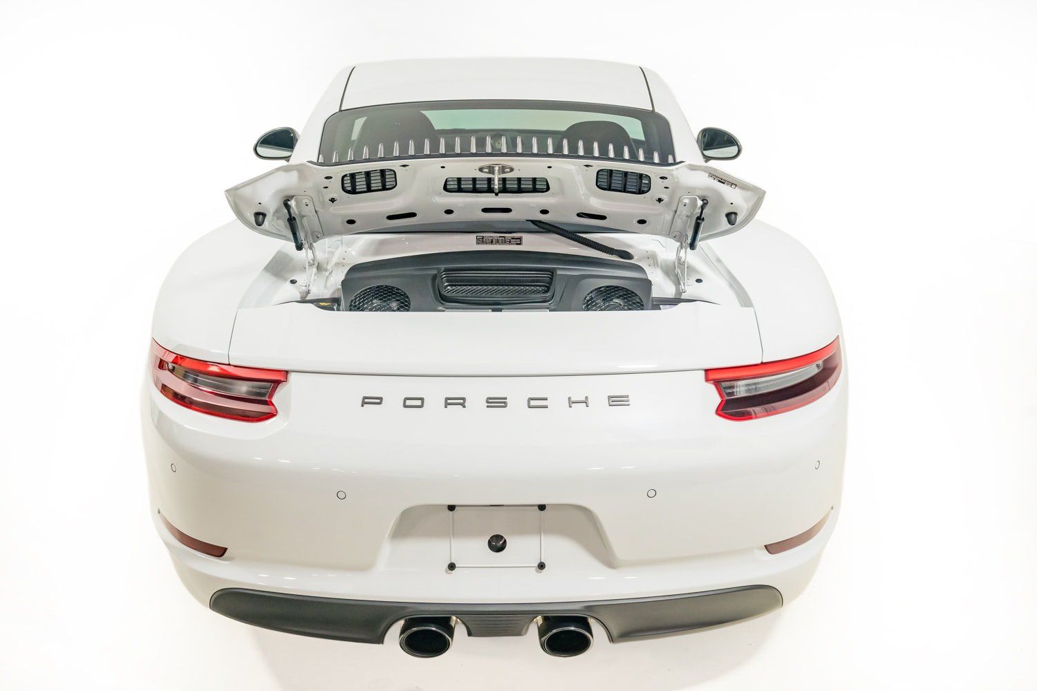 Used 2018 Porsche 911 Carrera T w/ Carrera T Interior Package RWD image 38