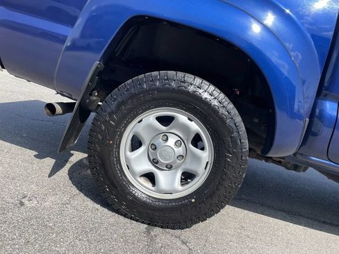 Used 2015 Toyota Tacoma 4x4 Double Cab w/ SR5 Package image 12
