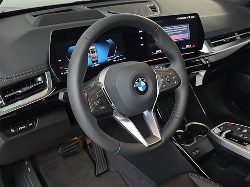 New 2026 BMW X1 xDrive28i w/ Technology Package image 16