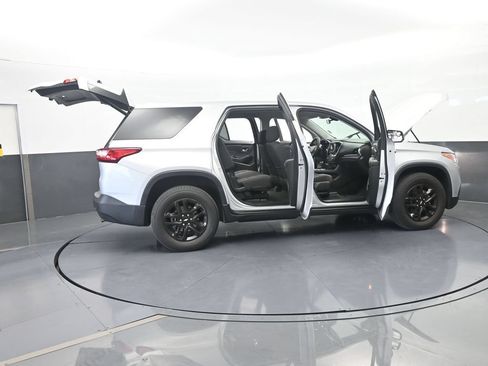 Used 2020 Chevrolet Traverse LS FWD image 68