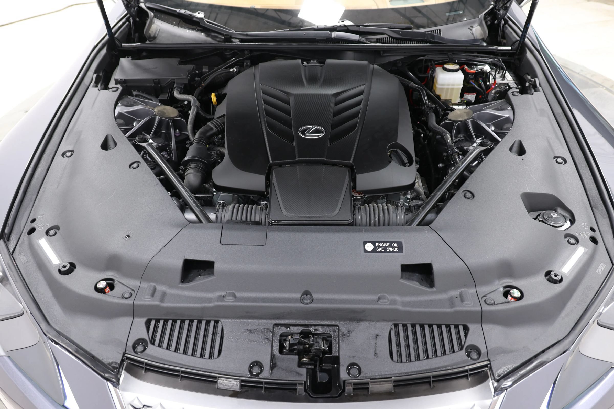 Used 2025 Lexus LC 500 Coupe w/ Touring Package RWD image 97