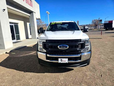 Used 2022 Ford F450 XL w/ Power Equipment Group image 4