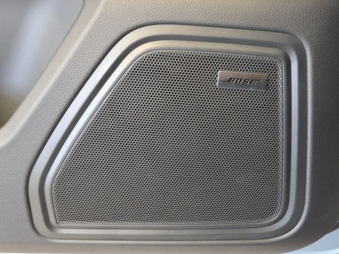 New 2026 Porsche Macan Turbo AWD/4WD image 16