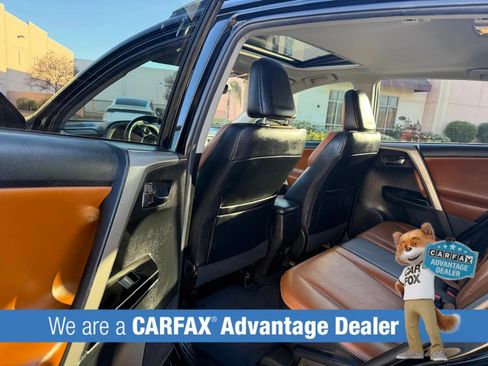 Used 2018 Toyota RAV4 Limited image 10