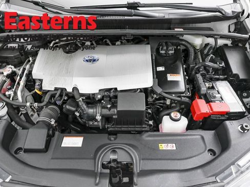 Used 2022 Toyota Prius LE image 7