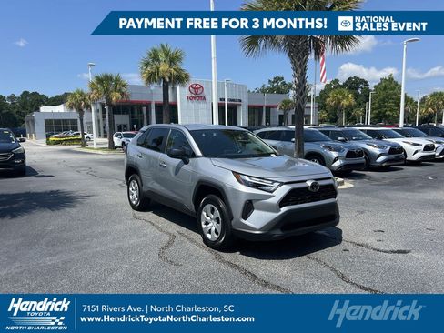 Used 2024 Toyota RAV4 LE FWD image 1