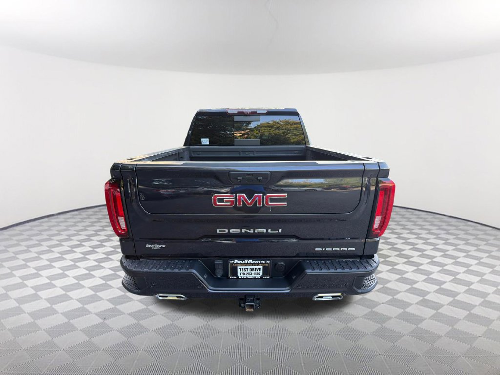 Used 2023 GMC Sierra 1500 Denali w/ Technology Package AWD/4WD image 6
